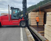 790 Tonnen weniger CO₂ durch Holzanlieferung mit der Bahn